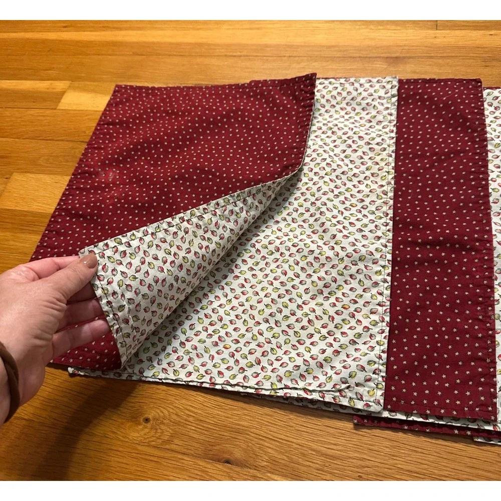 Vintage Reversible Cloth Placemats Set of 6 Burgundy Star Leaf Print Country Red